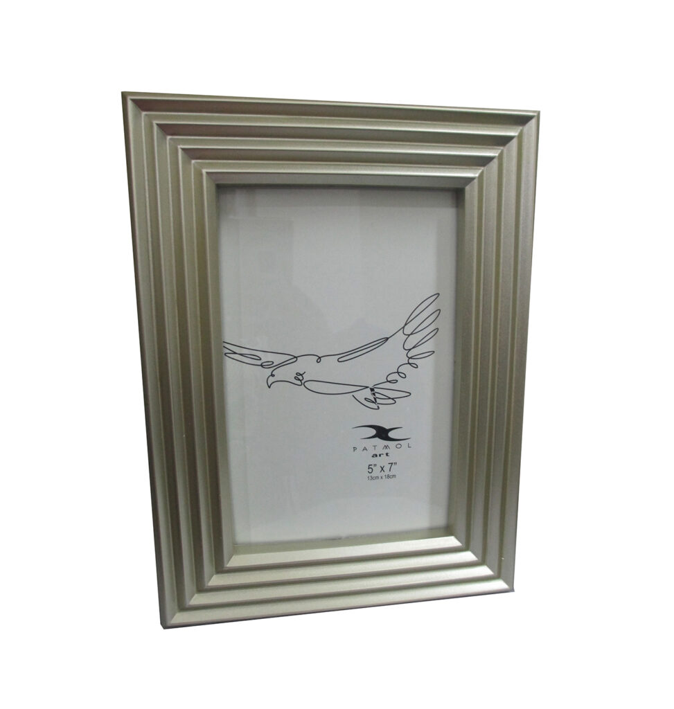94572 Porta retrato 5"x7" dorado rayas PVC